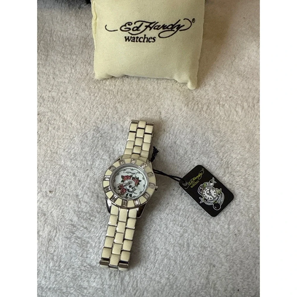 NIB NWT VTG Ed Hardy Stainless Steel‎ Watch Skull CH-WS5545 Cream COA READ